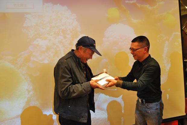 滬工閥門集團董事長楊猛抽出年會大獎獲得者