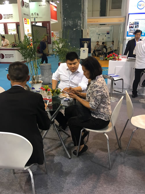 �ҹ�˾��չ 2016 �Ϻ���(gu��)�H������偠t�������|(zh��)��չ���D6��