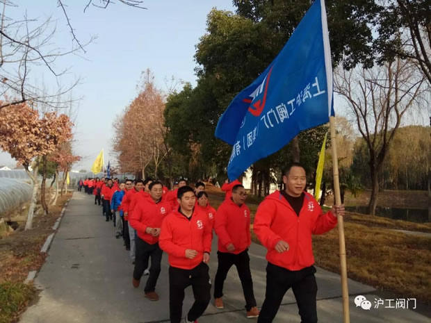 �Ϻ������y�T(m��n)�S2018��Ԫ���f(w��n)���ܻ��(d��ng)