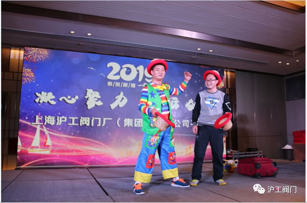 �����y�T������Țg���_��һ���ˣ��D8��